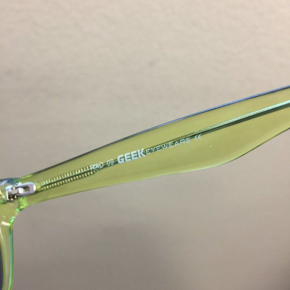 Geek Lime Sunglasses in Green -MISC081 - Picture 4 of 4